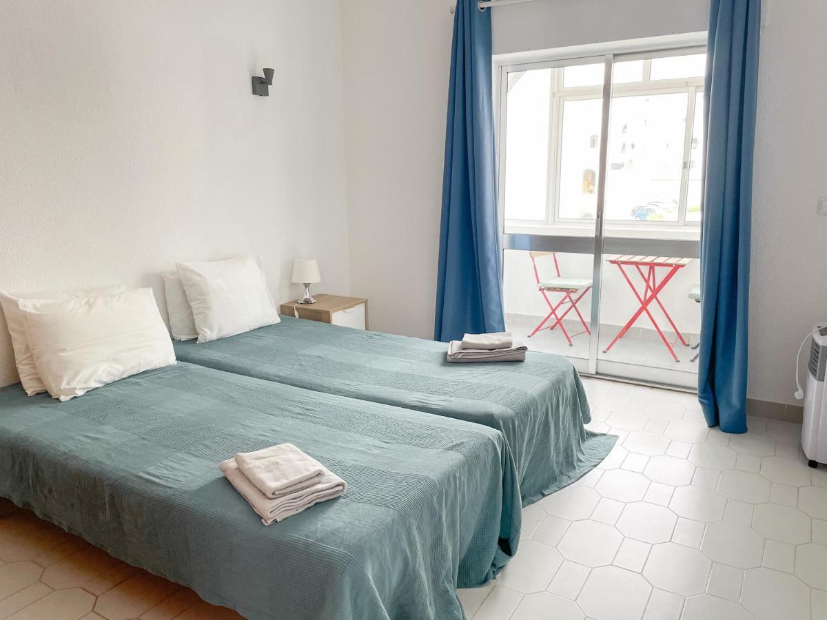 Sunny House Albufeira Apartment Luaran gambar